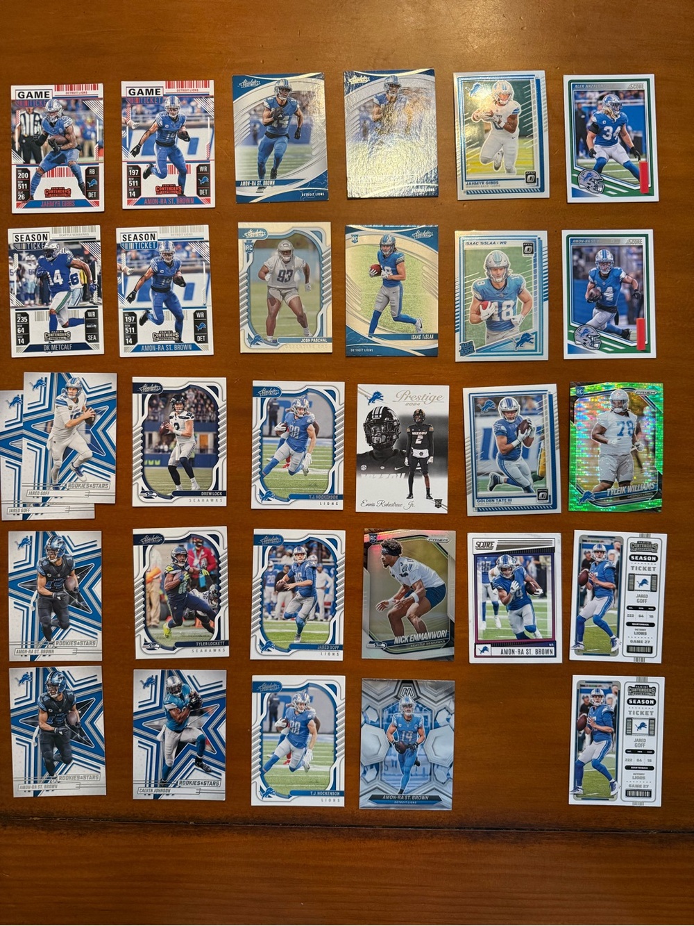 Detroit Lions Football cards - set of 31 cards